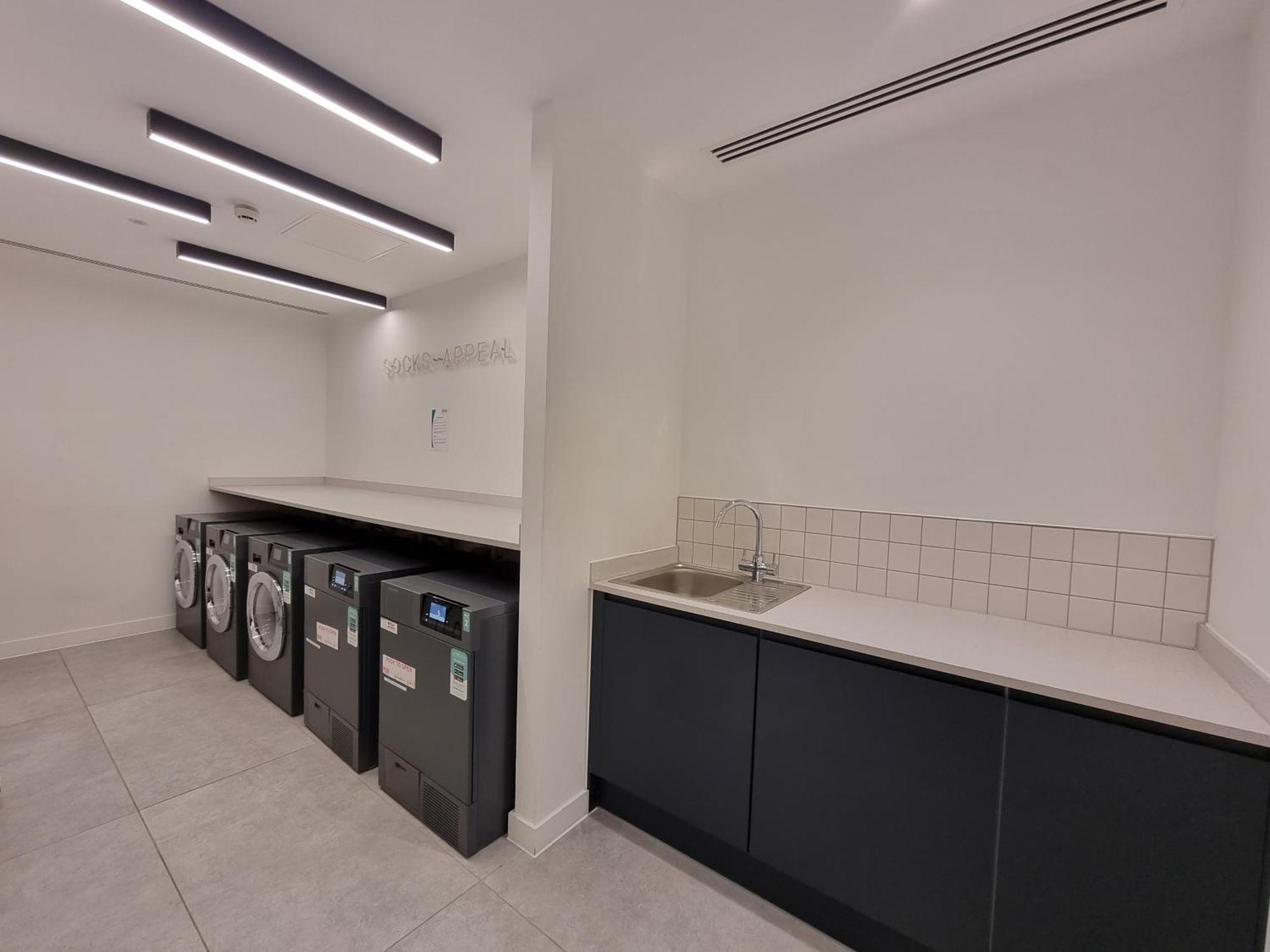 Trafford Suite Modern 1 Bed With Cinema Room Manchester Exterior photo
